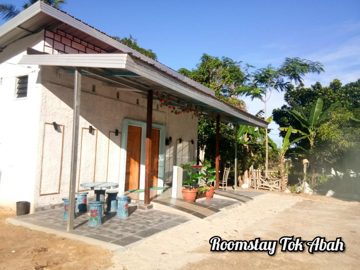 Roomstay Tok Abah A Kuala Rompin Exterior foto